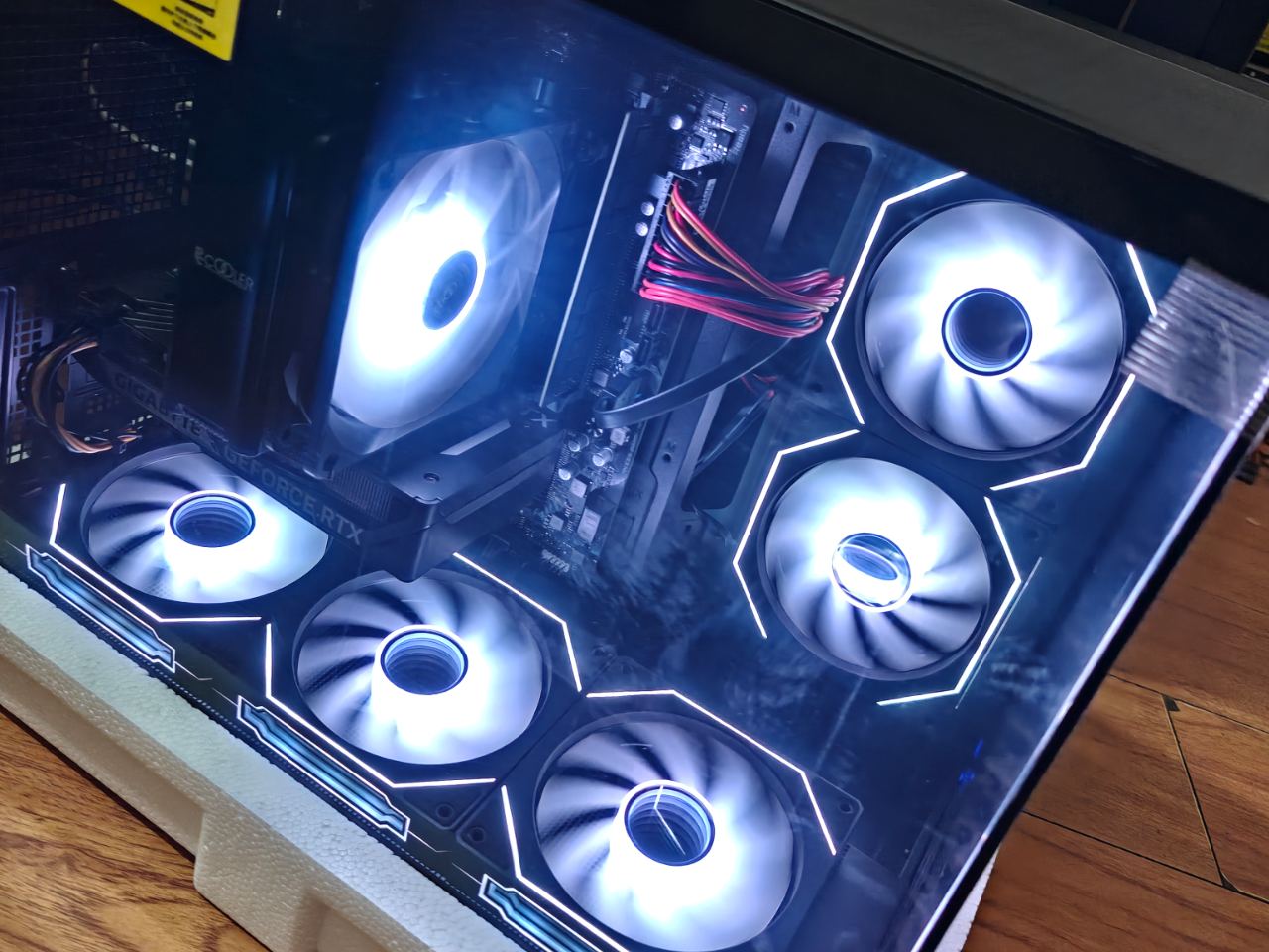 剪辑设计机 i7+32G+1T